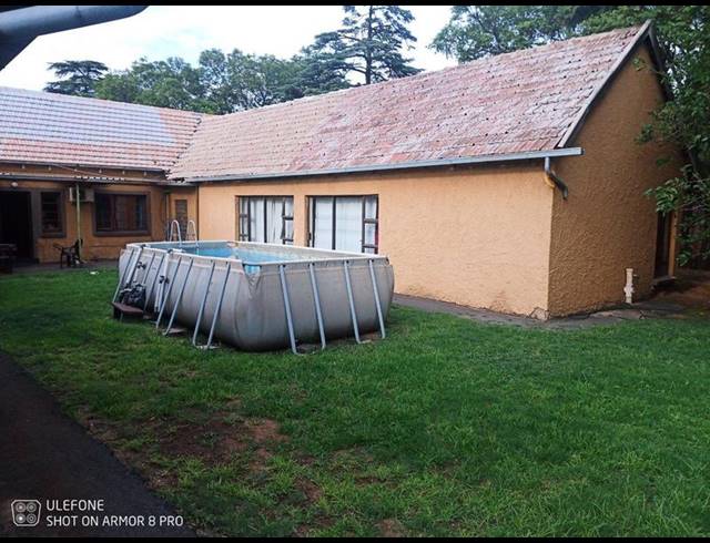 5 BEDROOM HOUSE FOR SALE IN LAMBTON